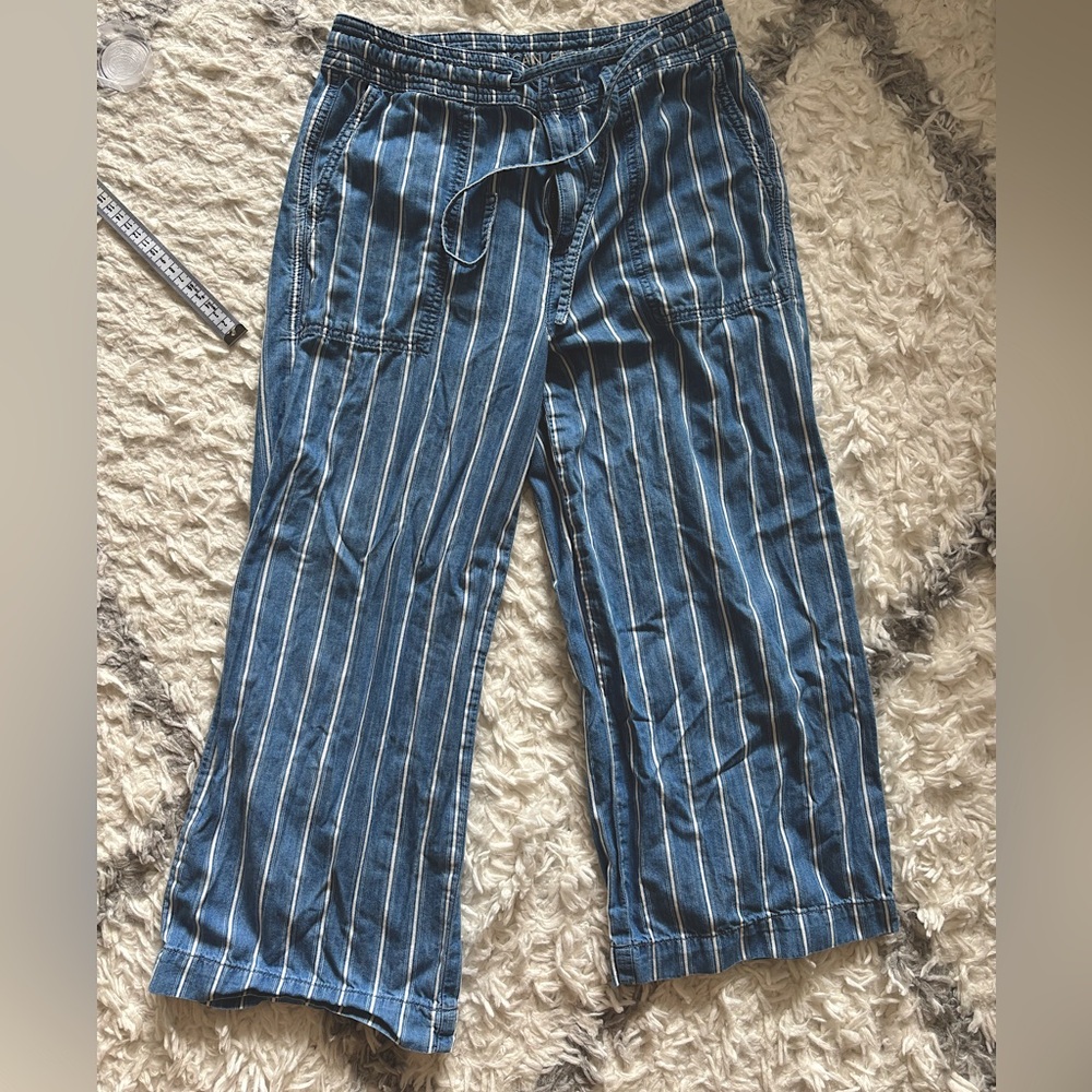 American Eagle wide leg pants